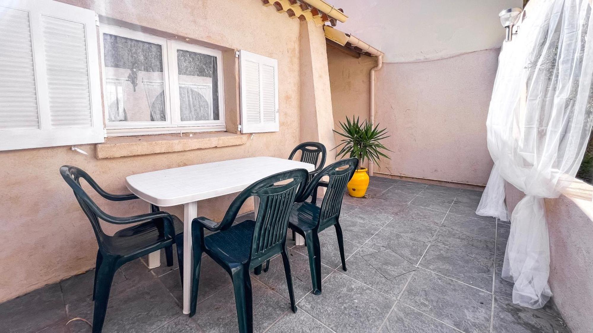 Reve D'azur En Bord De Mer, Avec Piscine Partagee, Parking Barbecue, Draps Inclus A La Nartelle Holiday home Sainte-Maxime